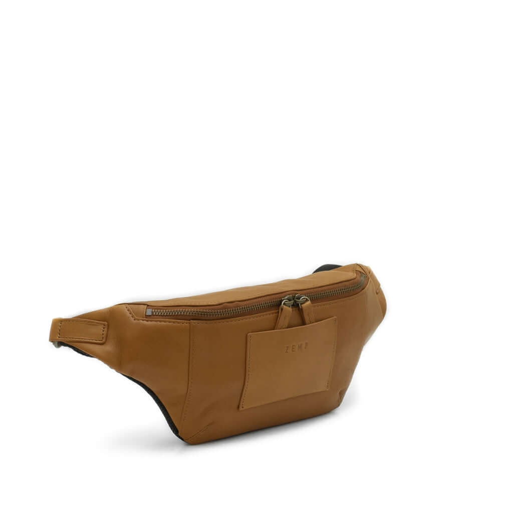 Pellegrino M | Moon Bag