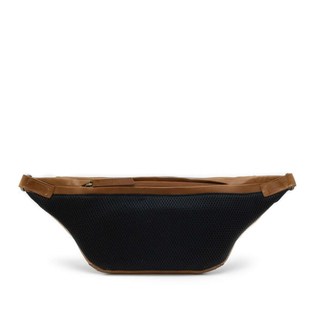 Pellegrino M | Moon Bag