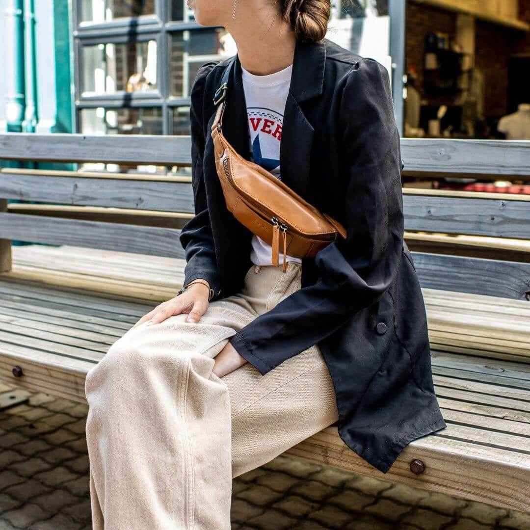 Pellegrino S | Moon Bag